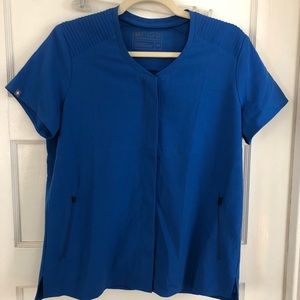 Shoulder pleat maternity top